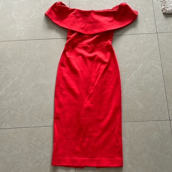 Aritzia Dresses & Skirts - Red off the shoulder dress size 00